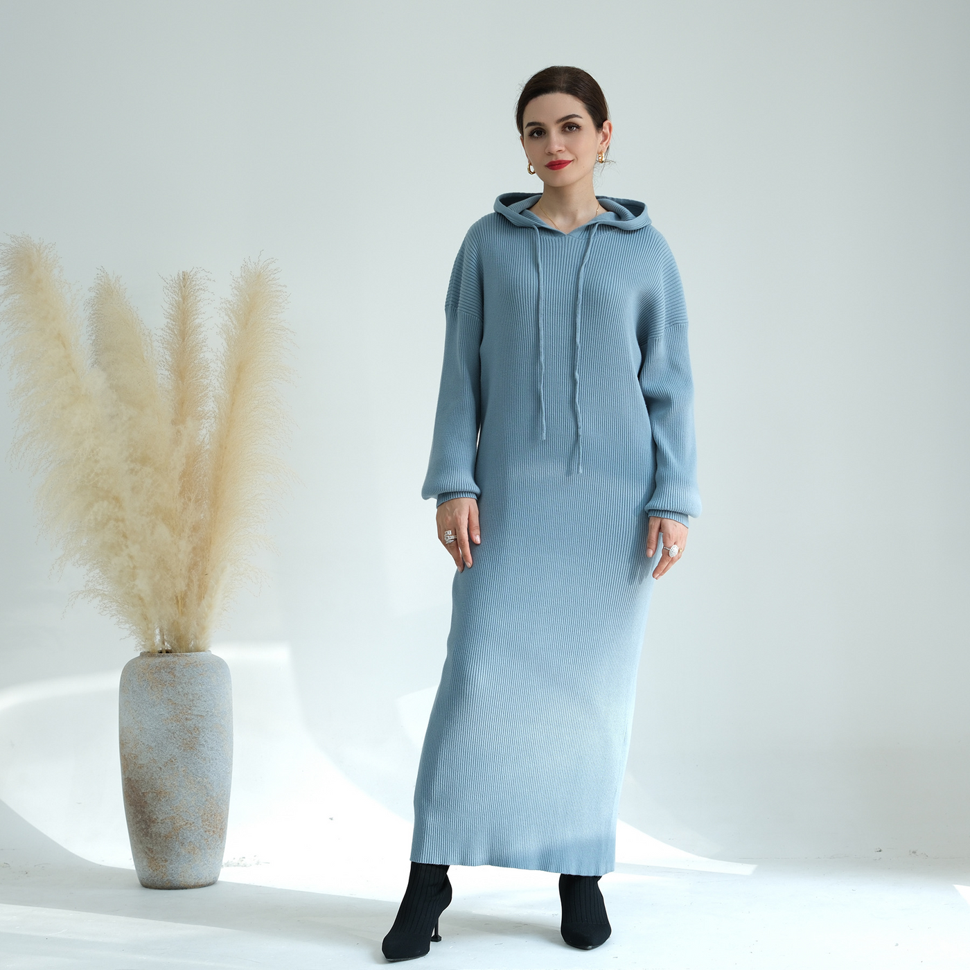 LM228 Hooded Abaya for Women – Thick-Knit Oversized Sweater Dress