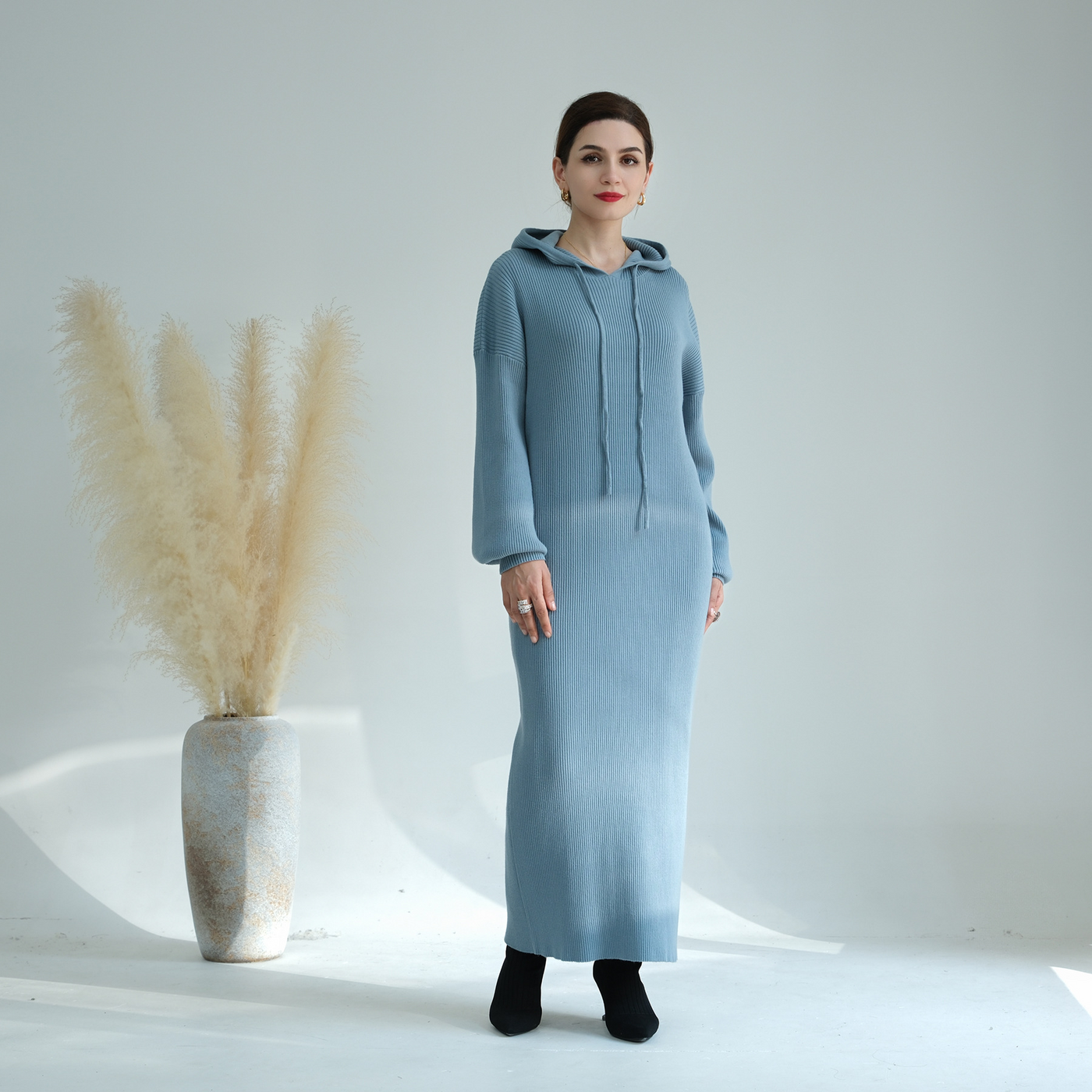 LM228 Hooded Abaya for Women – Thick-Knit Oversized Sweater Dress