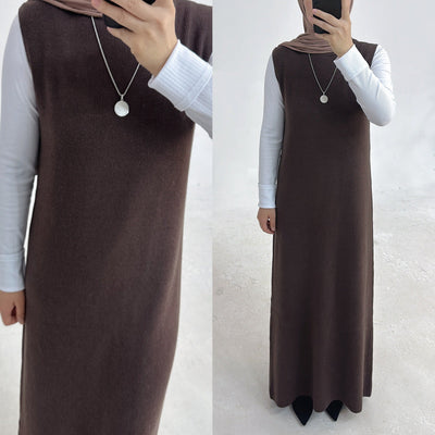 LM229 Winter Knit Abaya Set – 2-Piece Modest Co-ord with Pockets