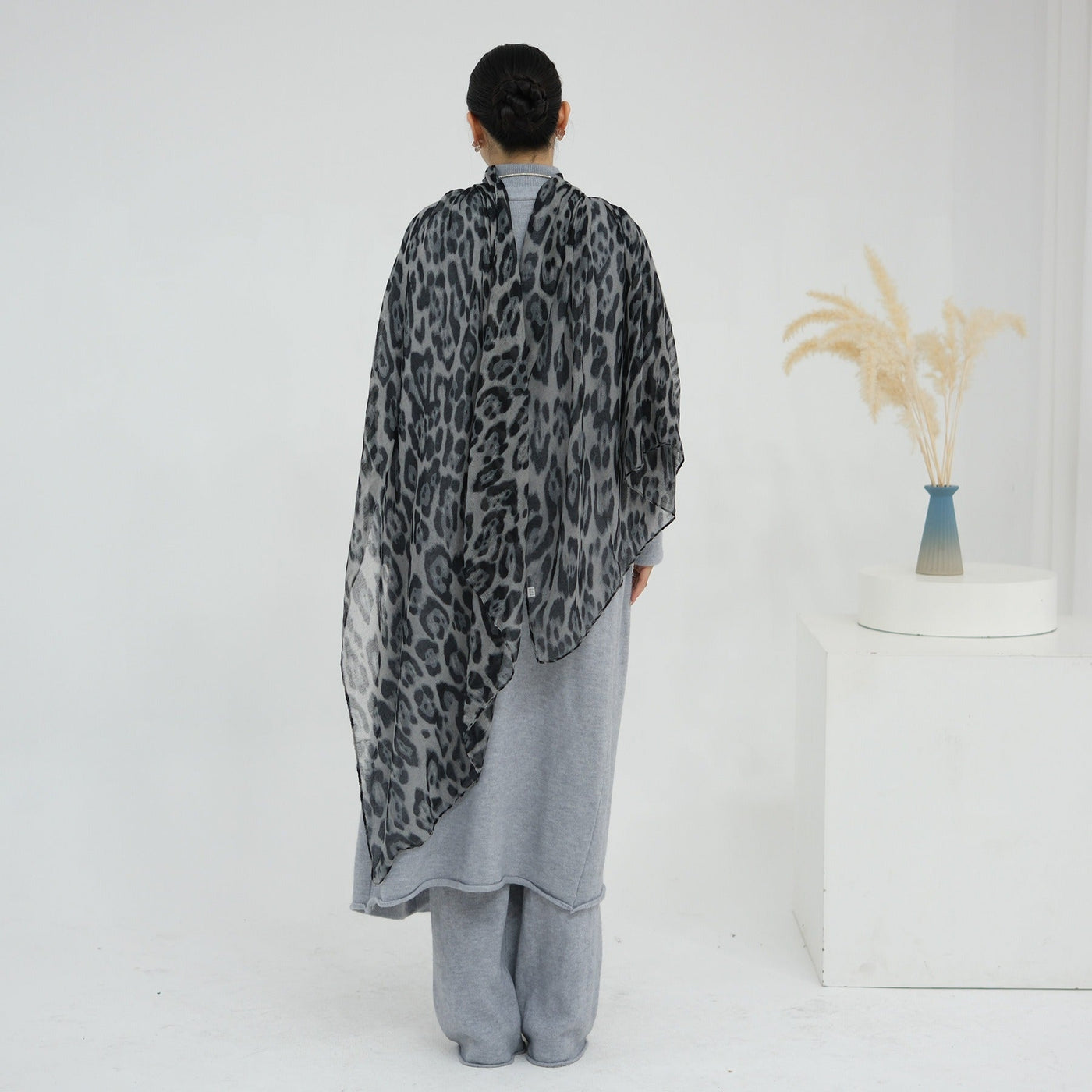 LM226 Winter Knit 3-Piece Abaya Set for Muslim Women – Modest Co-ord