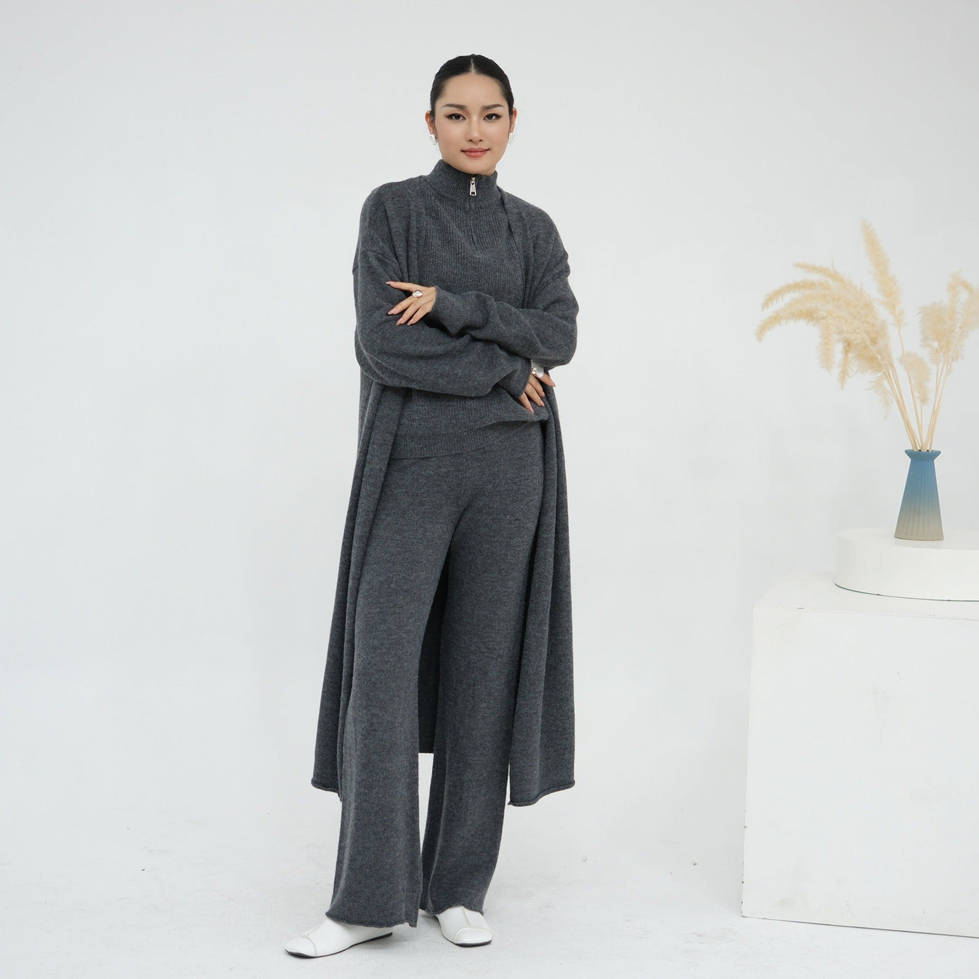 LM226 Winter Knit 3-Piece Abaya Set for Muslim Women – Modest Co-ord