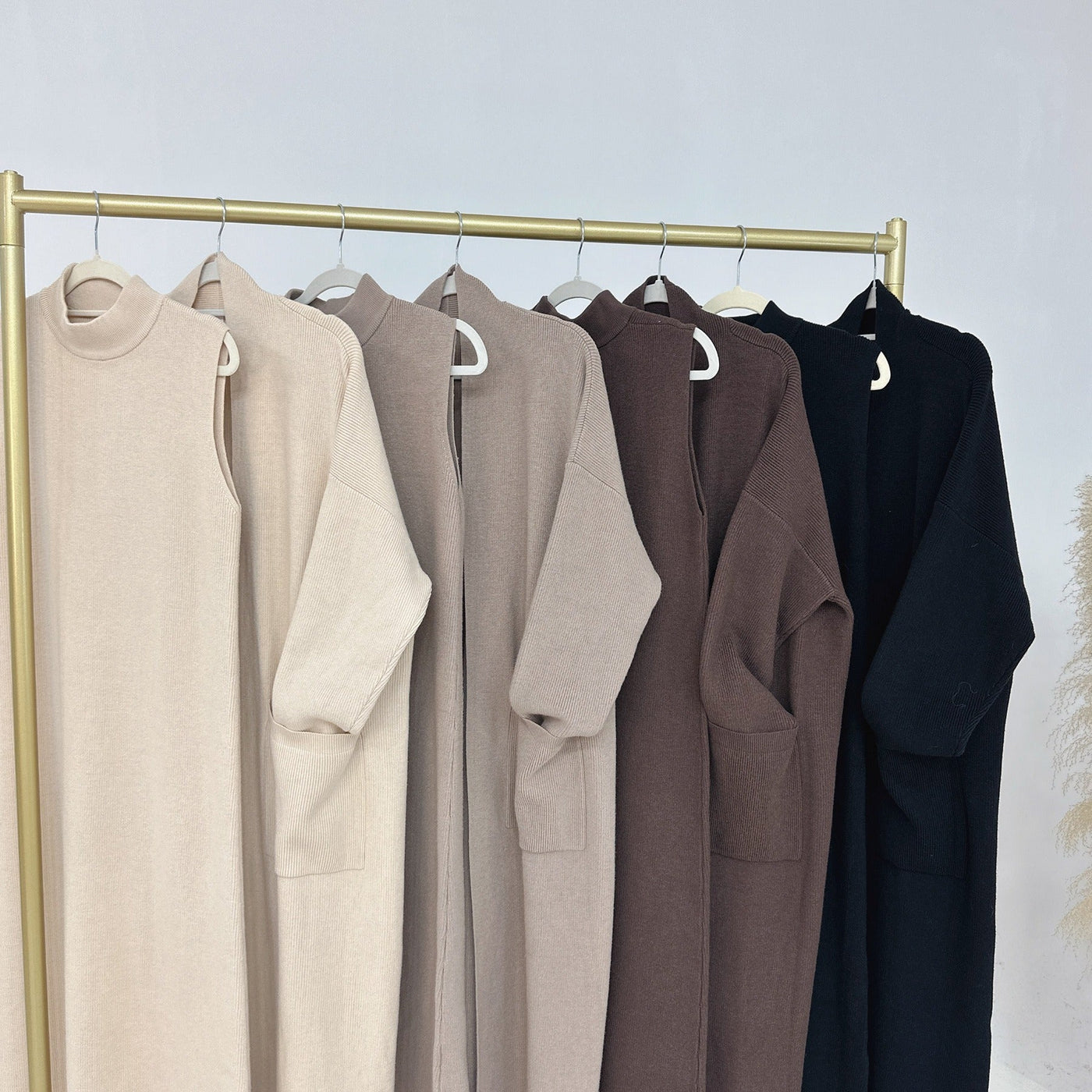 LM229 Winter Knit Abaya Set – 2-Piece Modest Co-ord with Pockets