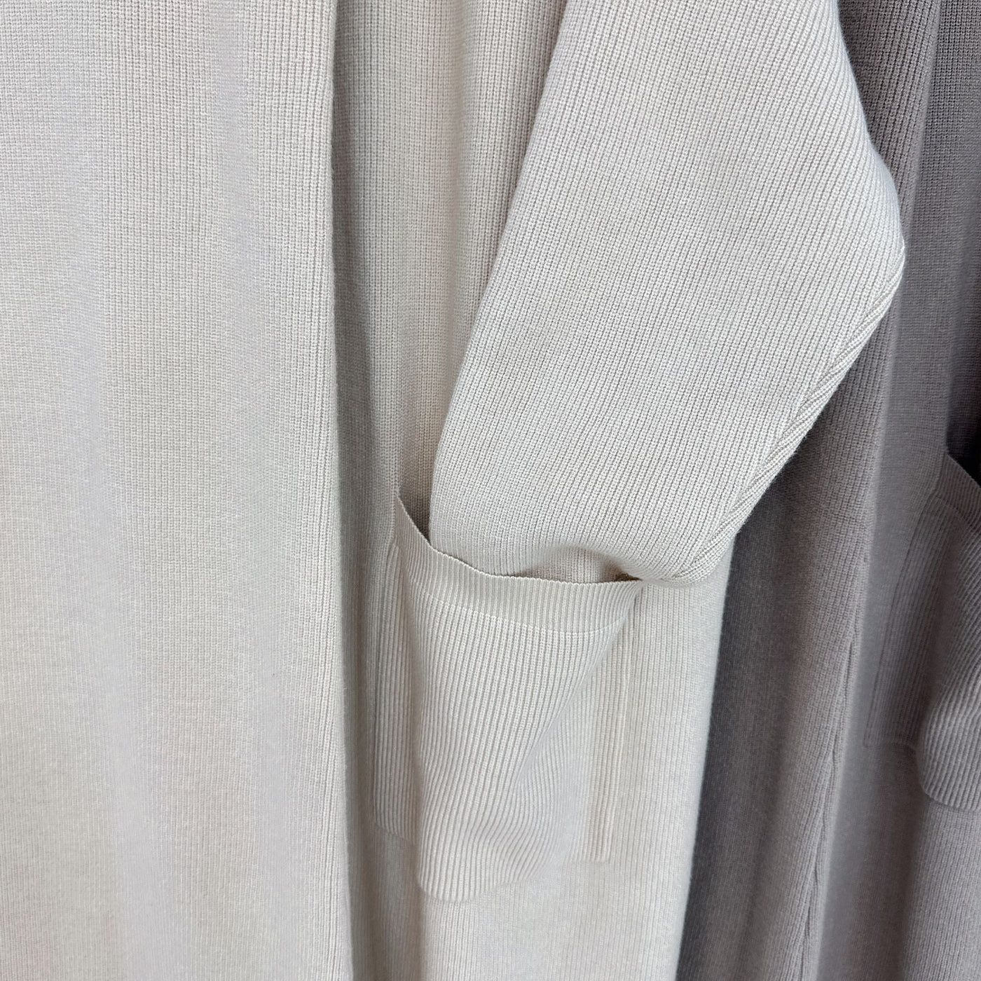 LM229 Winter Knit Abaya Set – 2-Piece Modest Co-ord with Pockets