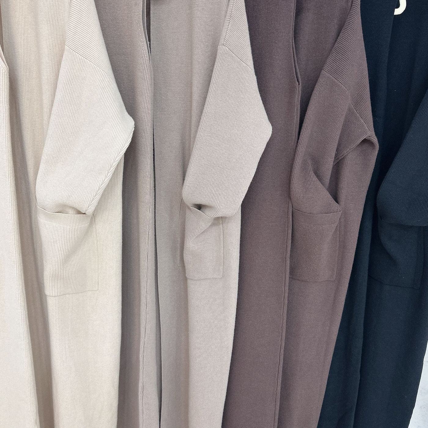 LM229 Winter Knit Abaya Set – 2-Piece Modest Co-ord with Pockets