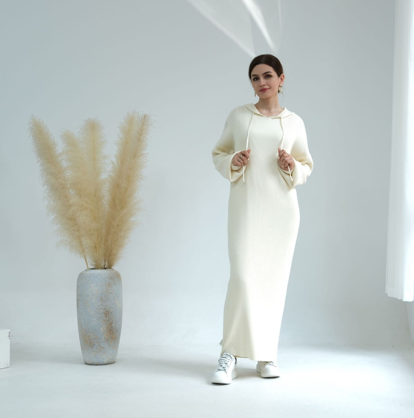 LM228 Hooded Abaya for Women – Thick-Knit Oversized Sweater Dress