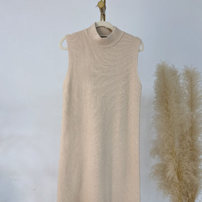 LM229 Winter Knit Abaya Set – 2-Piece Modest Co-ord with Pockets