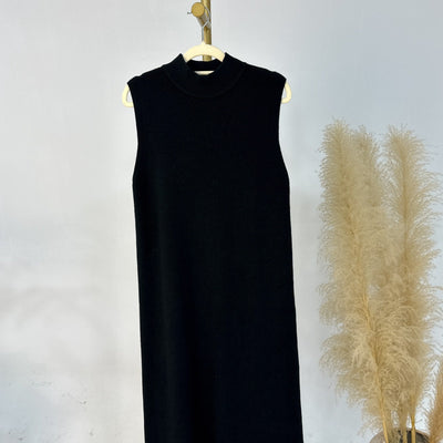 LM229 Winter Knit Abaya Set – 2-Piece Modest Co-ord with Pockets