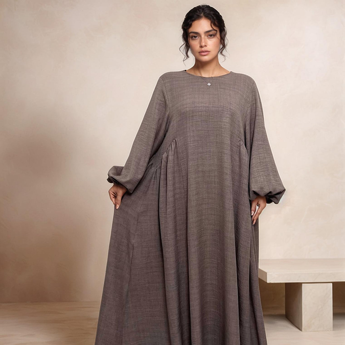 LM020 Nursing-Friendly Abaya – Round-Neck Zip Pocket, Plus-Size Maxi Prayer/Umrah Dress