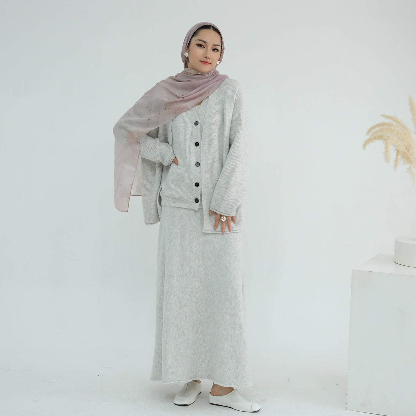 LM225 Winter Knit 3-Piece Abaya Set for Muslim Women – Modest Co-ord