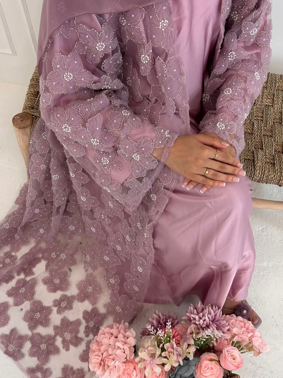 LM126 Elegant 3-Piece Pearl Beaded Abaya Set – Floral Kimono, Inner Dress & Matching Scarf