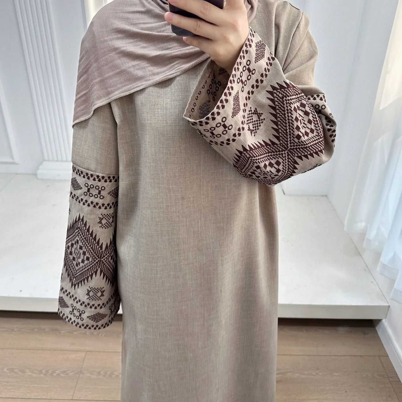 women elegant abaya dress Modest Muslim Woman Elegant Evening Pearl Embellished Abaya